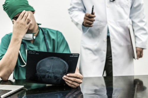 Who Can Be Liable for Medical Malpractice Law Office of Kenneth Hiller
